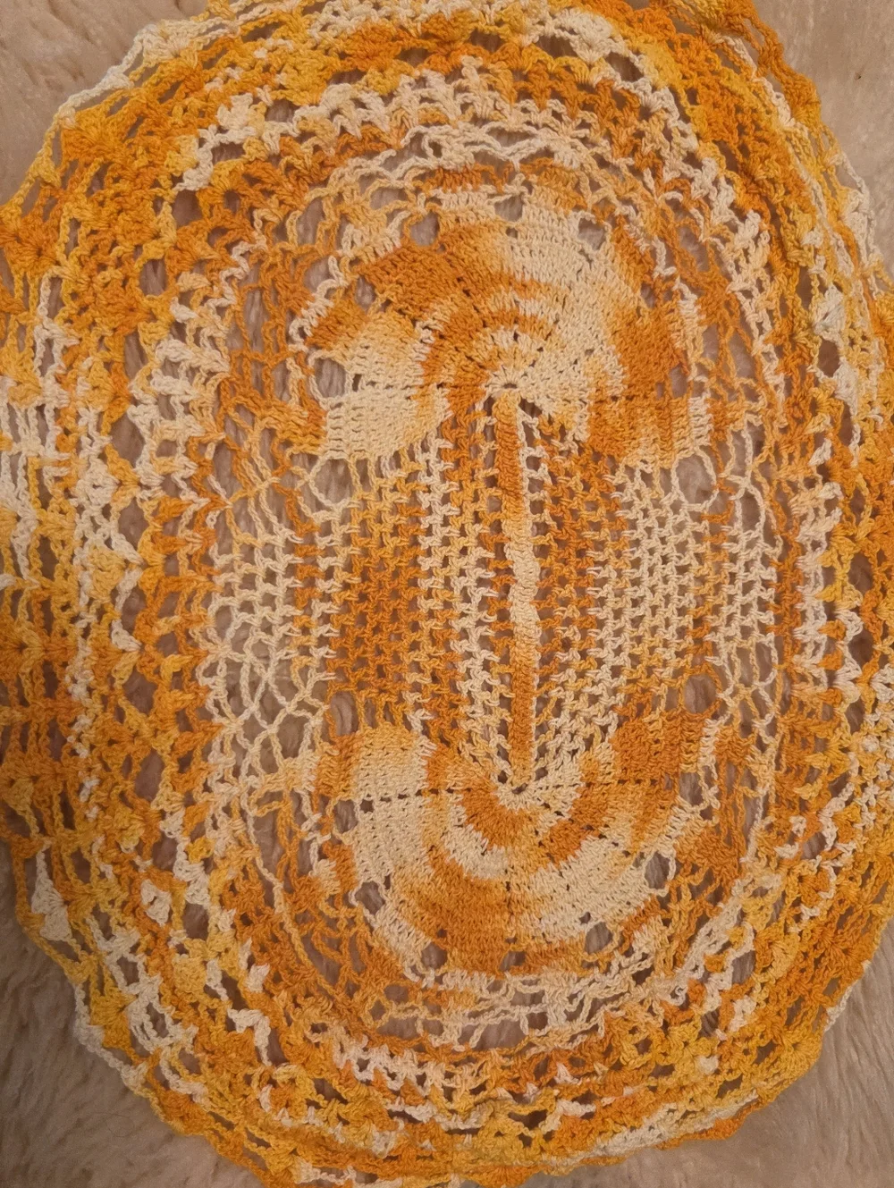 Unbranded Crochet Orange Cream Handmade NaturalCotton Centrepiece Doily 19.5×15